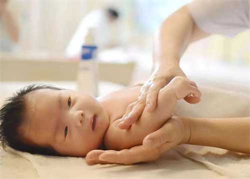 六个月宝宝发烧全攻略：快速降温技巧与注意事项一网打尽